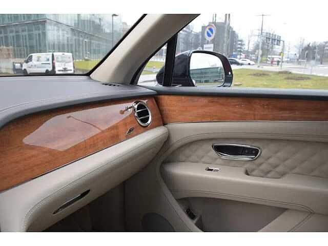 16:Bentley Bentayga S V8, SUV, Candy Red, Bentley Zurich