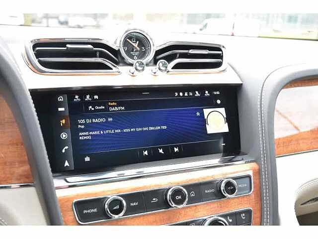 15:Bentley Bentayga S V8, SUV, Candy Red, Bentley Zurich